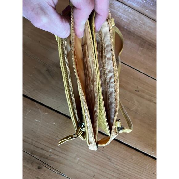 Safe Keeper Women's Crossbody Purse. Pebbled Mustard Color. 3 zipper. brass - Picture 4 of 7